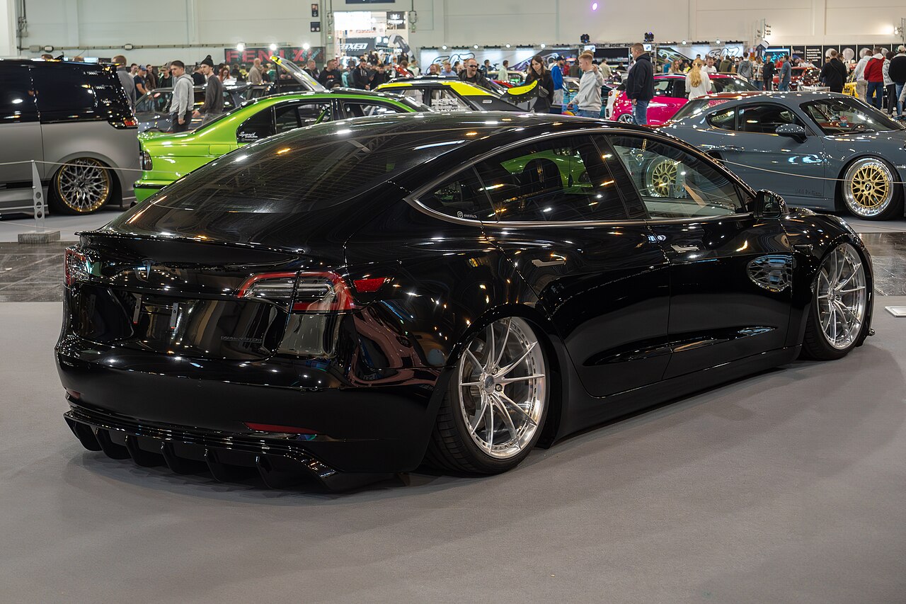 2022 Tesla Model 3 Long Range